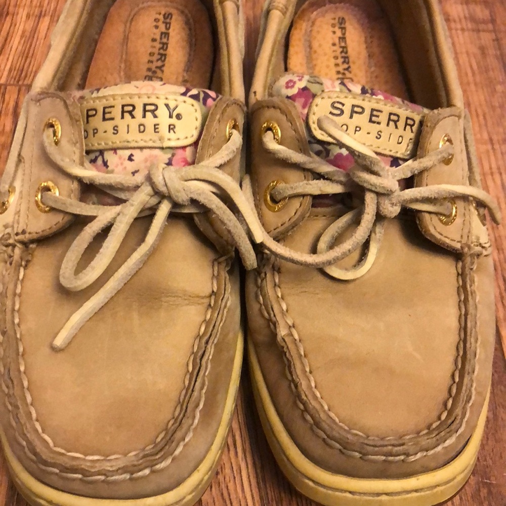 Sperrys Size 5